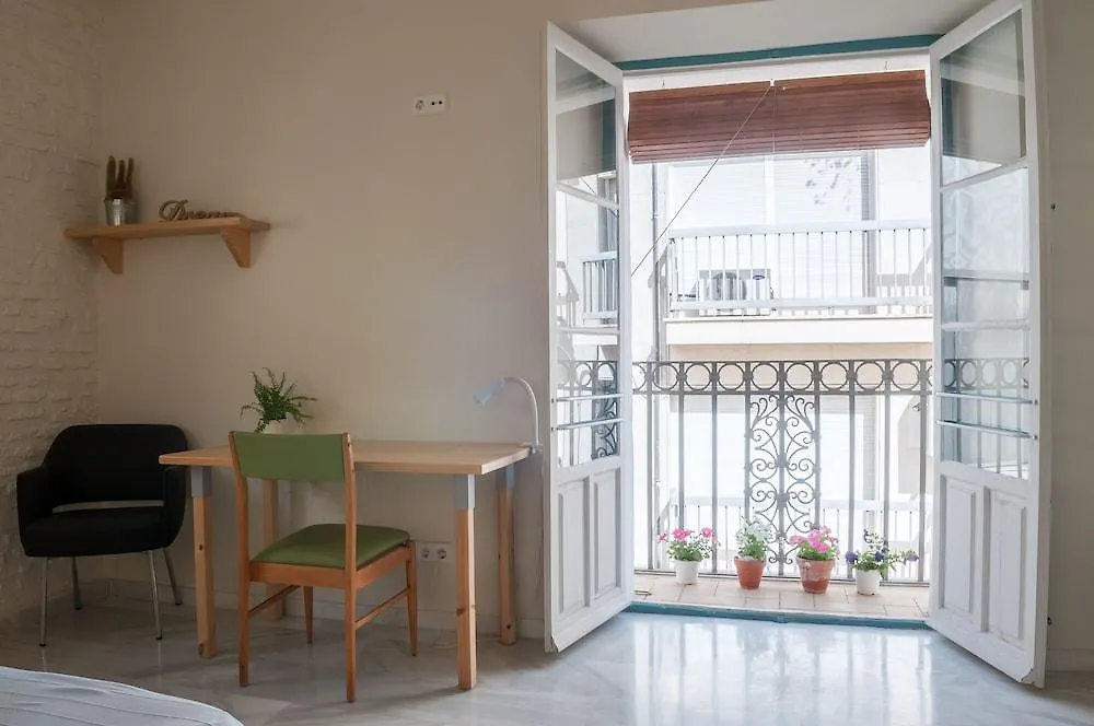 The Nomad Hostel&Pension Sevilla