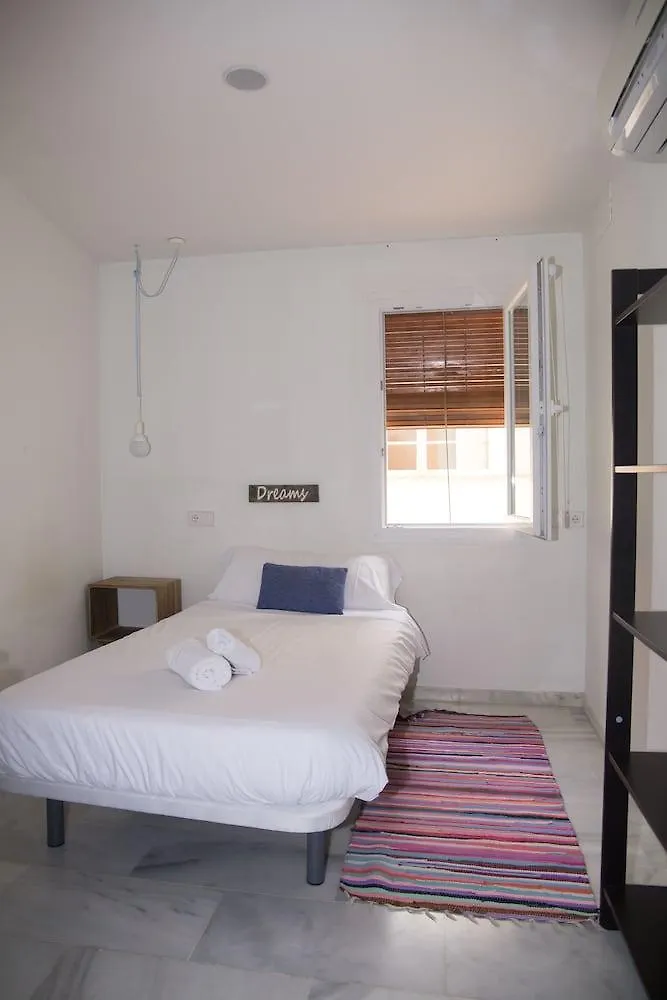 Luxury Apartment 2-Bedrooms Sevilla Hostel